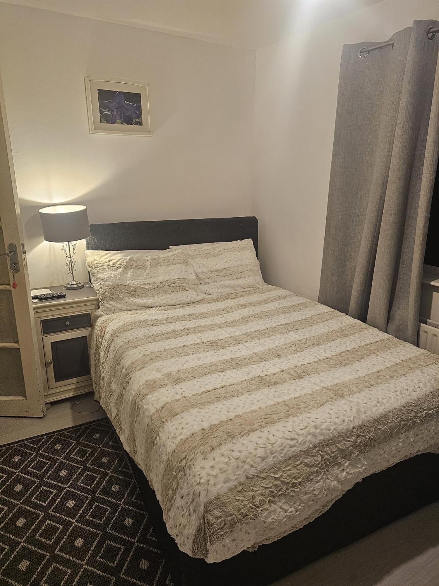 Private Room To Rent Midleton Exteriör bild